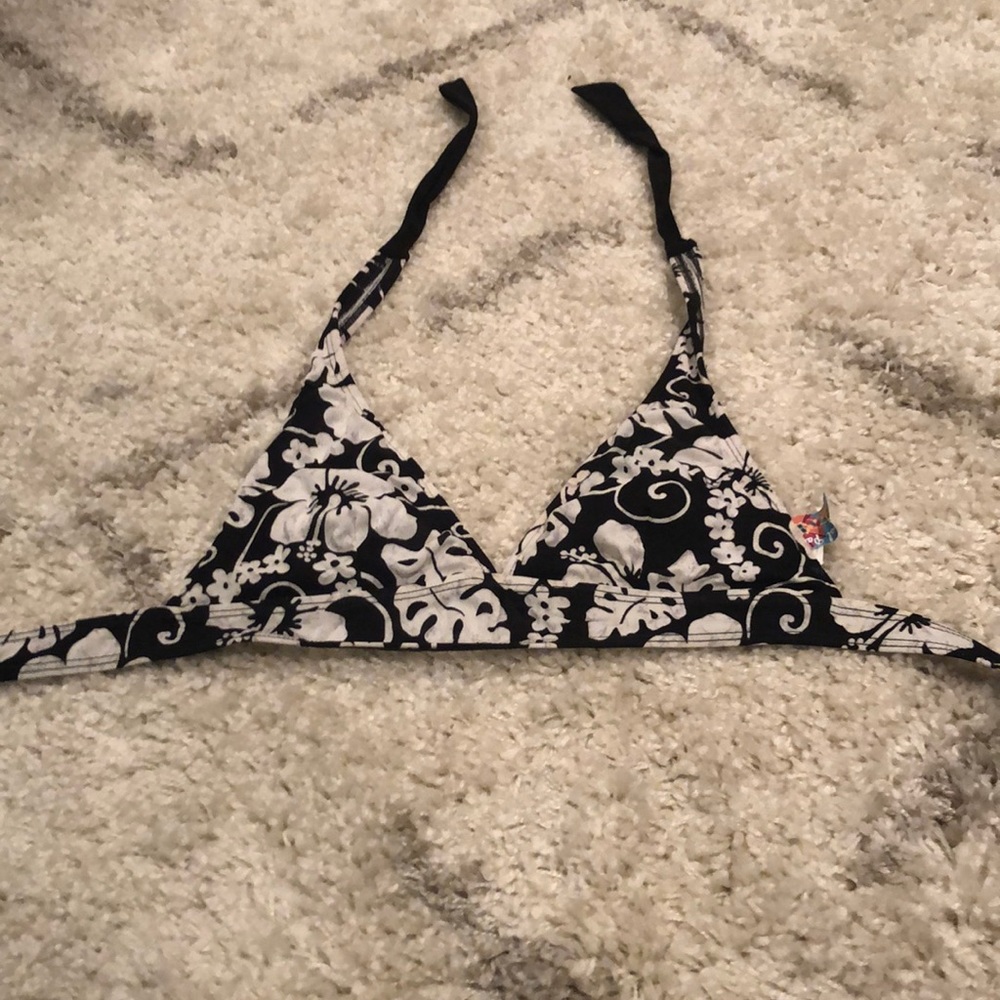 Black and white bikini top
